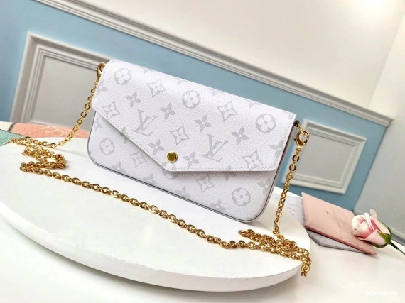 LOUIS VUITTON POCHETTE FÉLICIE 0330